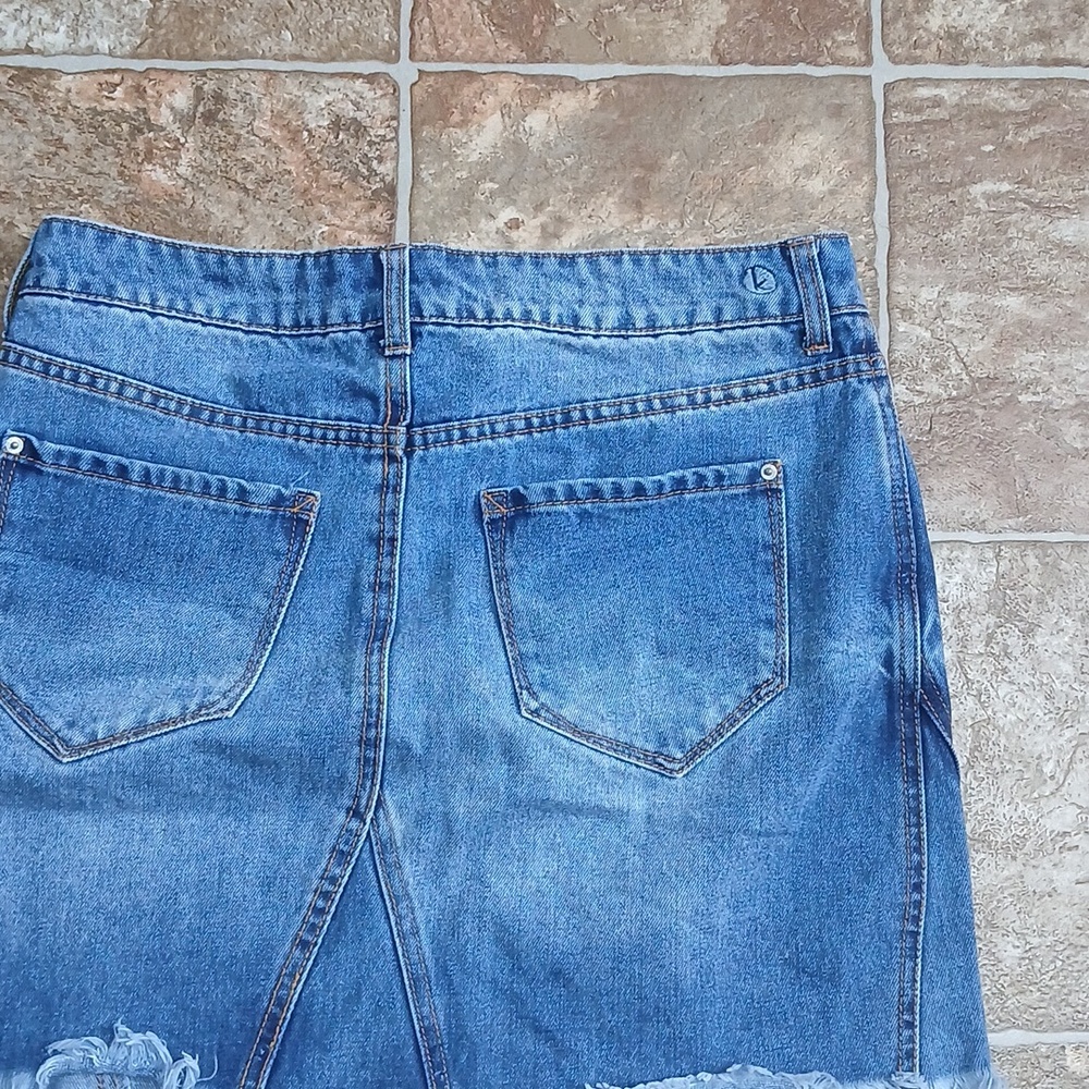 GUC kensie jeans size 4/27 denim mini skirt - Picture 6 of 6